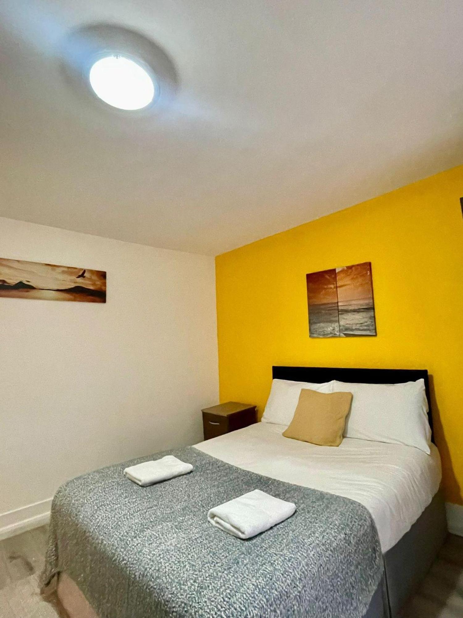 Impeccable In South Kensington * Londra